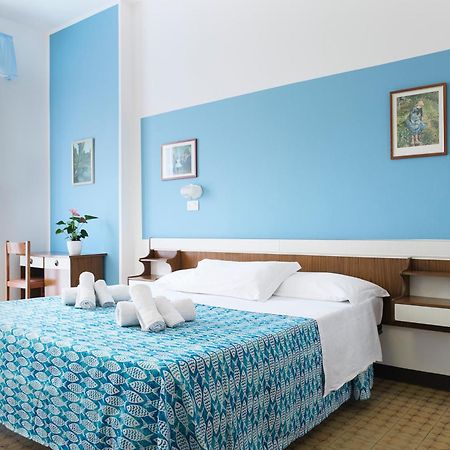 Hotel Cheri Rimini Zewnętrze zdjęcie