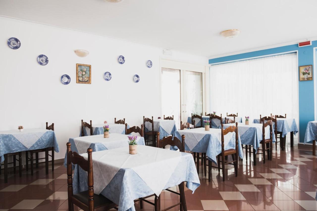 Hotel Cheri Rimini Zewnętrze zdjęcie