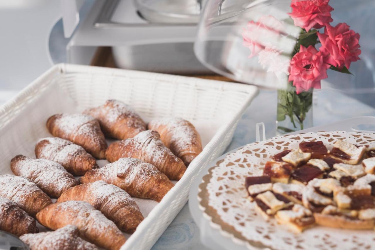 Hotel Cheri Rimini Zewnętrze zdjęcie