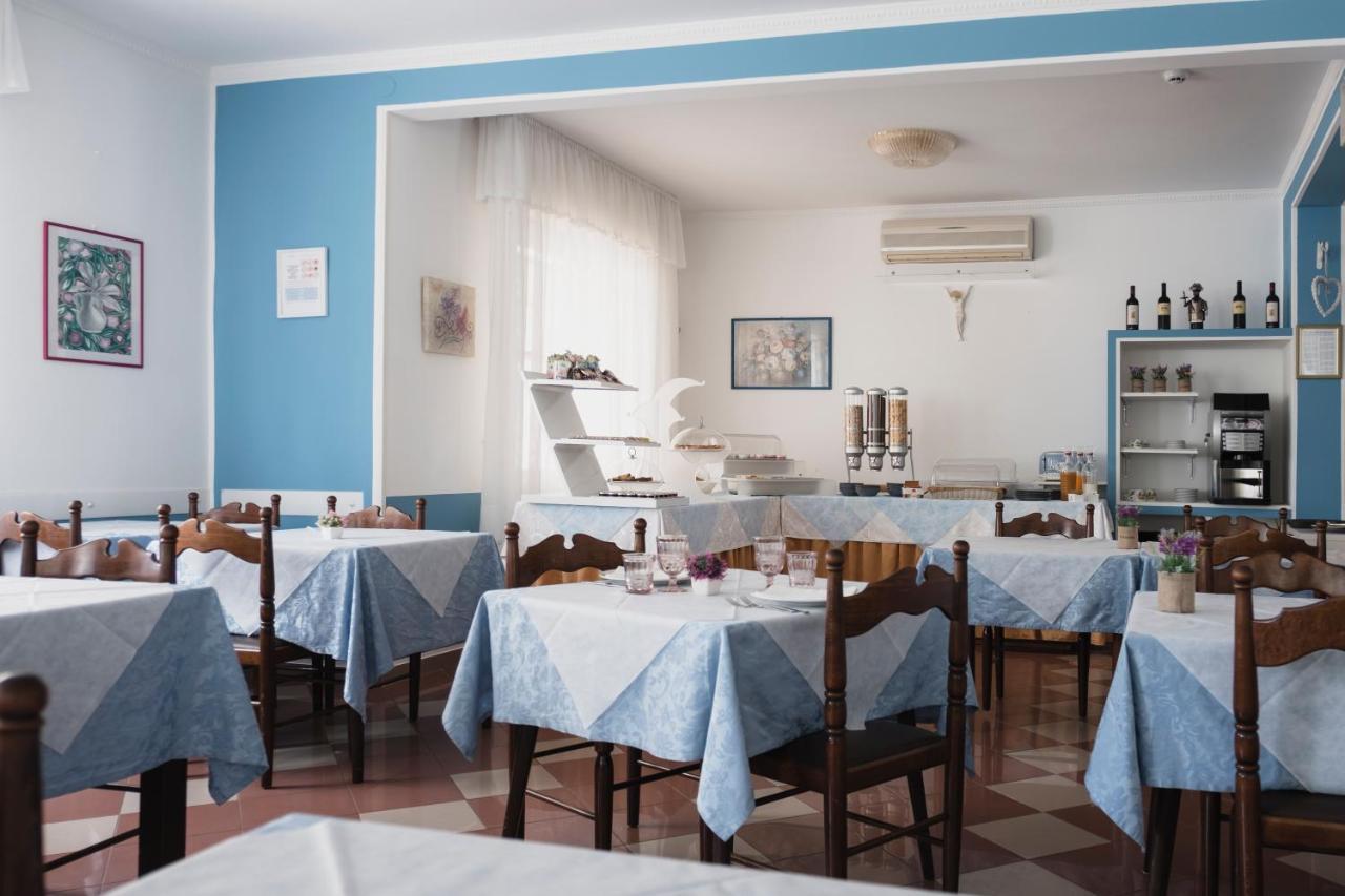 Hotel Cheri Rimini Zewnętrze zdjęcie