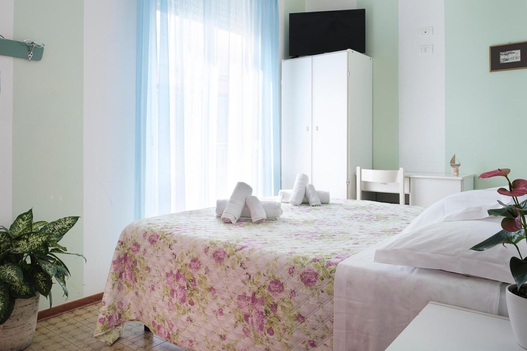 Hotel Cheri Rimini Zewnętrze zdjęcie