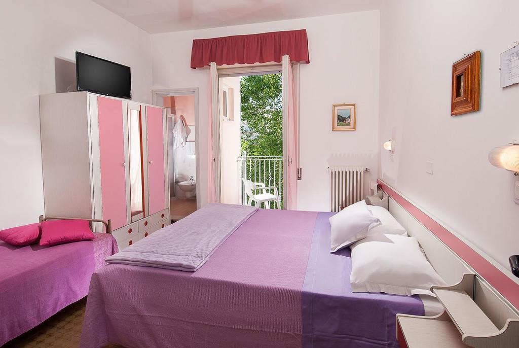 Hotel Cheri Rimini Zewnętrze zdjęcie