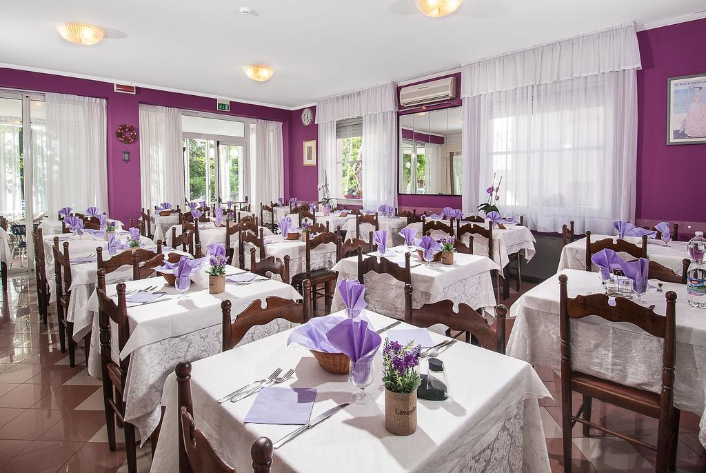 Hotel Cheri Rimini Zewnętrze zdjęcie