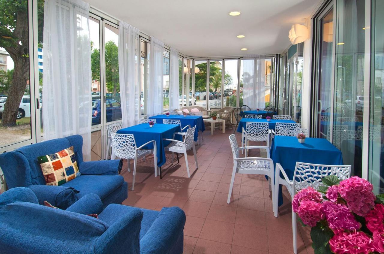 Hotel Cheri Rimini Zewnętrze zdjęcie